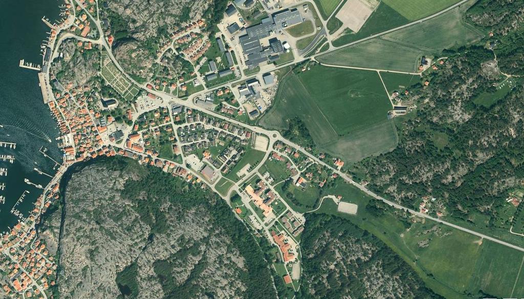 2 (4) 1 Sammanfattning 1. Om bergschakt avses utföras ska en planbestämmelse införas som reglerar att förstärkning kan erfordras, exempelvis genom bultning. 2.