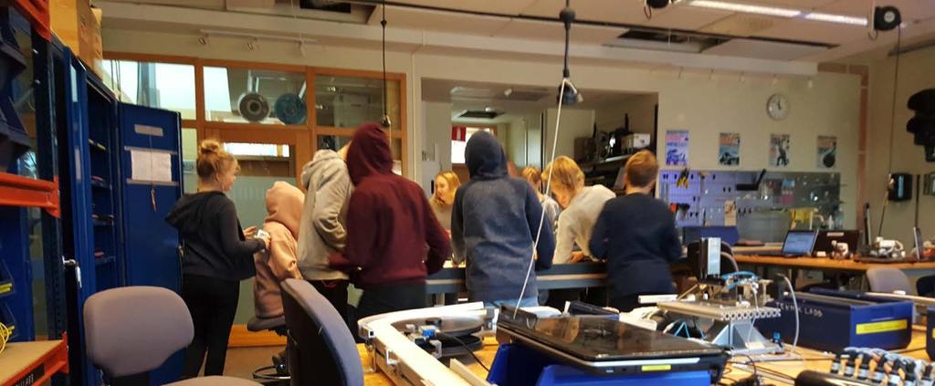 Programmera en robot - Redovisning Tid: 10 min Samling kring