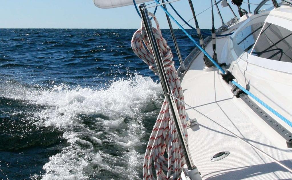 Delphia Yachts AB Vågbrytarvägen, Småbåtshamnen 216 12 Limhamn Sverige +46 40 616 00 80 www.delphiayachts.se info@delphiayachts.se Återförsäljare / Forhandler: Danmark: Delphia Yachts ApS Tlf.