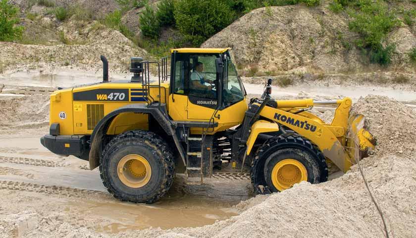 Robust och pålitlig Konstruerad och tillverkad av Komatsu Motorn, hydrauliken, drivaggregatet, främre och bakre axlarna är originalkomponenter från Komatsu.