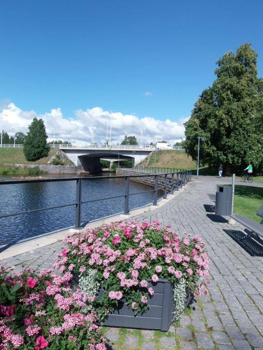 Gator och parker Ansvarsområden Planering av trafiksystemet och trafiken Trafikstyrning och trafiksäkerhet Planering, byggherreverksamhet och underhåll av gator och leder för lätt trafik