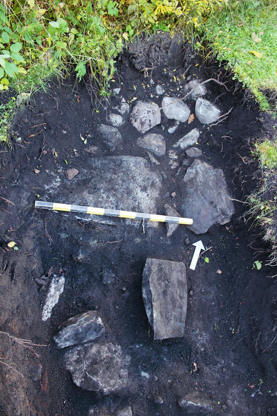 ANNE HOMEISTER M. FL. Tidigare arkeologiska undersökningar i kvarteret Koppardosan, från 1950 och framåt, har varit begränsade (Wikström 2004:10f, 2009).