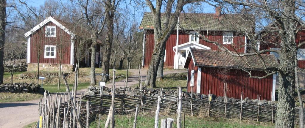 Länsstyrelsen Östergötland använder ungefär en fjärdedel av pengarna till anläggningar för friluftslivet, till exempel vandringsleder, informationsskyltar och parkeringsplatser.