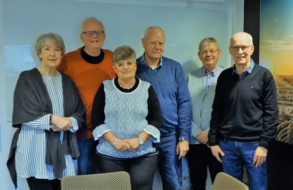 Sida 2 (6) Årsmötet Årsmötet hölls den 22 mars, även denna gång på Hemgården. Ordföranden, Ingrid Lindén hälsade 28 medlemmar välkomna.