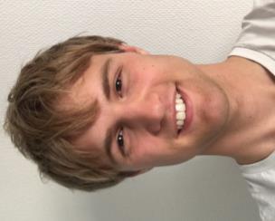 Jakob Stone Född: 1996 Yrke: Studerande I en tid som vår behövs den socialdemokratiska visionen om ett rättvist, jämlikt och solidariskt samhälle höras starkare än någonsin.