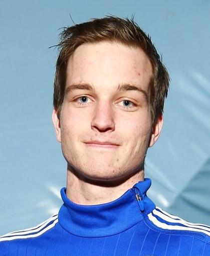 Tobias Andersson: Född och uppvuxen i Märsta och började tidigt spela fotboll i kommunen.