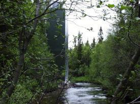 Fjällån är en flera mil lång skogså som börjar sitt lopp vid utflödet ur Västvattensjön och rinner ner till Laiksjön.