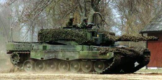 Konkurrensupphandling 1992-93 med Leo 2 Imp, M1A2, Leclerc, T-80U Beslut 1994 om köp av 120 st nya Leo