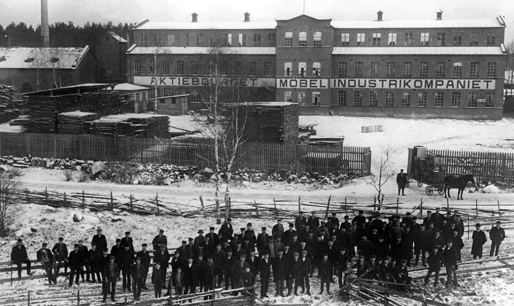 AB Möbelindustrikompaniet, föregångaren till Kågéns industrier bildades den 19 april 1907 på initiativ av disp. K.G. Andersson. Till bolagets styrelse valdes disp.