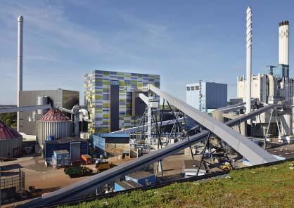 Ett relativt stort område som innefattar de västra delarna av Hacsta samt området utefter Lundbyvägen ända fram till Tidövägen i öster är utpeat som frilufts- och landsapsområde i naturvårdsplanen.