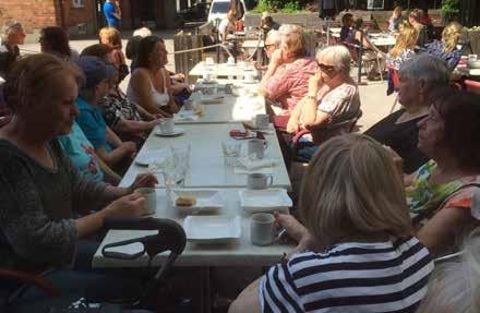 PRO Bulletinen Nytta, Nhöje och Hälsa Medlemsinformation för PRO Sundbyberg Nr 3/2015 Sommarkaffe på Nybergs torg har varit välbesökt denna sommar. Utgiven av PRO Sundbyberg 2015-08-10 Org.