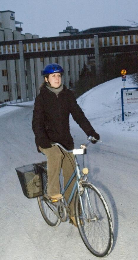 SAMHÄLLSEKONOMISK NYTTA När en person väljer att cykla, gör samhället en nettovinst på 1,22 kr per cyklad kilometer.