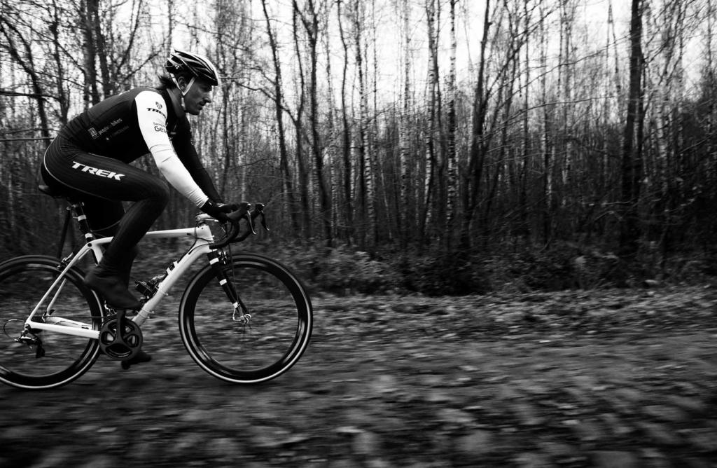 När jag tävlar i klassikerna vill jag ha en styv ram, IsoSpeed-komfort, manövreringsförmåga och allt som gör mig till en bättre cyklist.