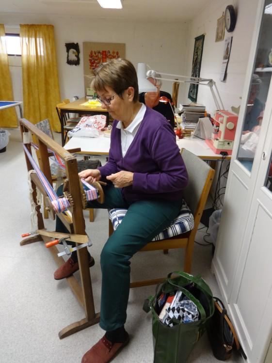 Torshälla jubileumsdräkt Arbetet med att ta fram jubileumsdräkten fortskrider. Under våren har flera intresserade hört av sig och vill påbörja en kurs under hösten.