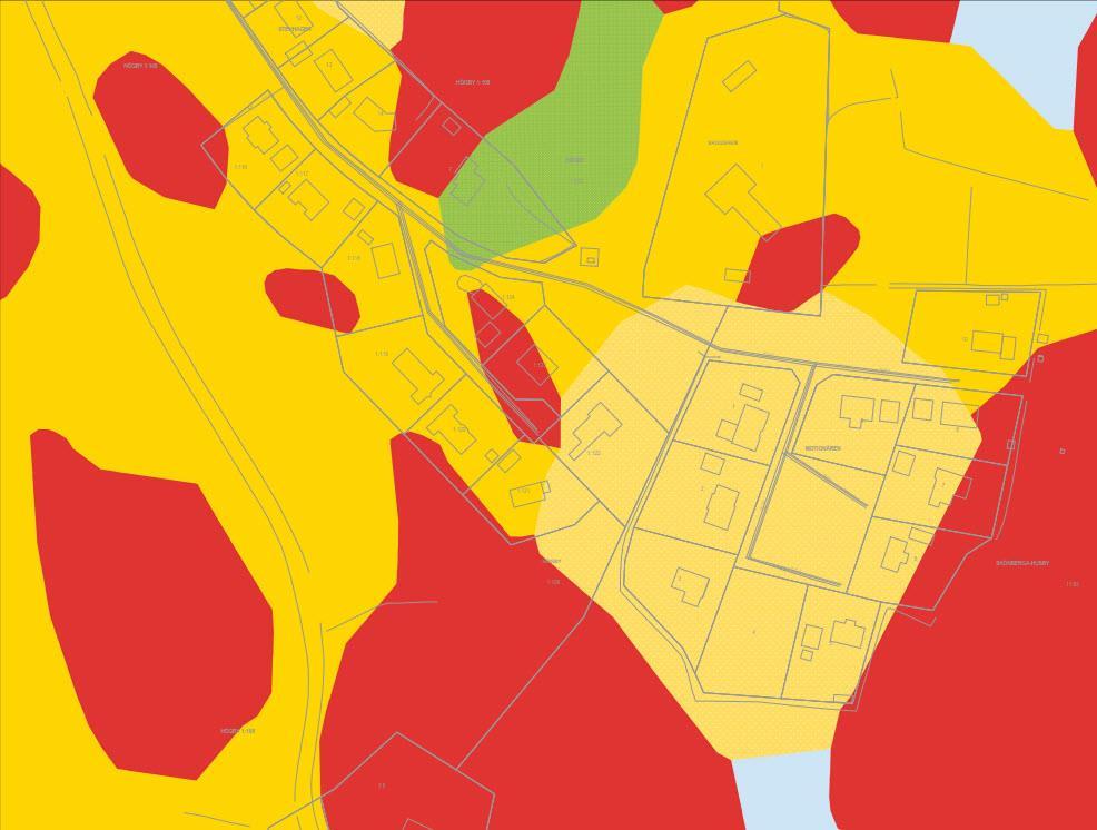 5.2 Jordartskarta Enligt jordartskartan från SGU.se består den ytliga jorden av glacial lera (gul), postglacial finlera (ljusgul) samt ytligt berg eller berg i dagen(röd) se Figur 2.