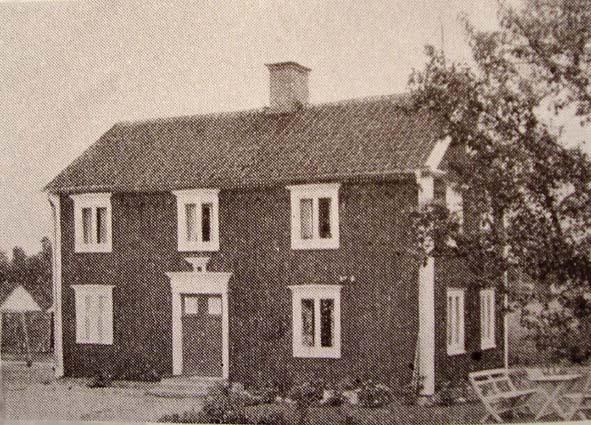 1 RIDDAREGÅRDEN Torp nr Tidigare fastighetsbeteckning Backstuga 7 1:67 Götahill Storgatan 31 Backstugan finns på Häradsekonomisk karta 1868-77, markerat med Bs.