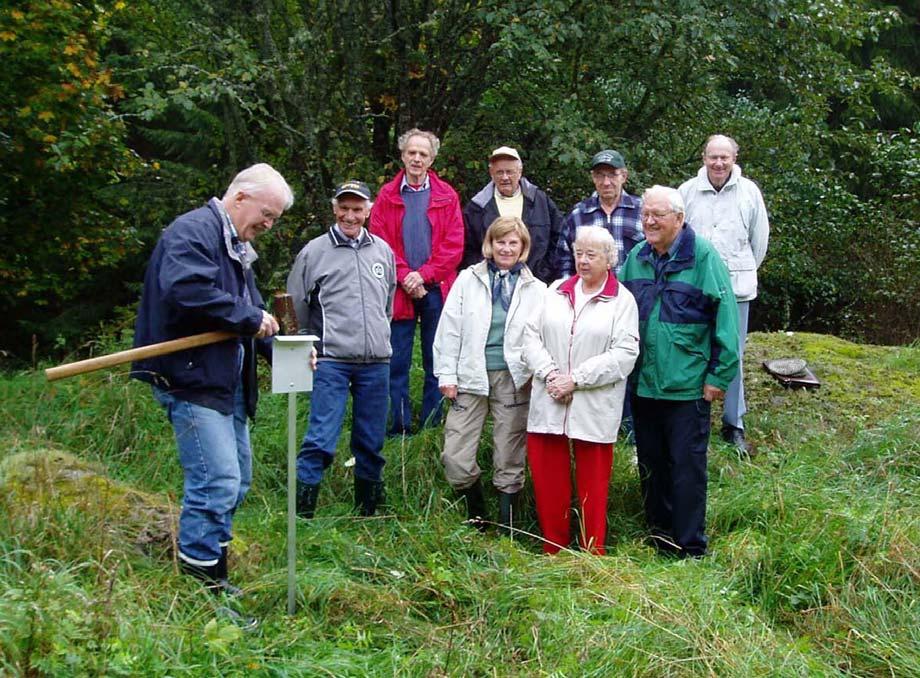 TORPCIRKEL ÖDESHÖGS BY Den 7 oktober 2003 samlades en grupp intresserade personer där tanken var att kartlägga torp som haft anknytning till gårdarna i Ödeshögs by/ödeshögs byalag.