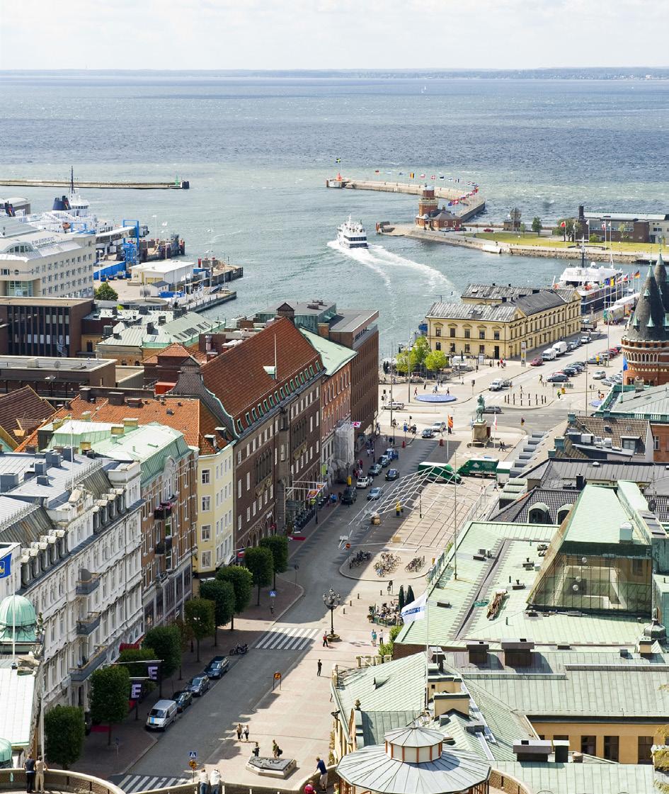 Planen innehåller en fördelning av den ekonomiska ramen kring olika åtgärdskategorier; utveckling av transportsystemet (inklusive medel till länsplaner), drift, underhåll och reinvesteringar av