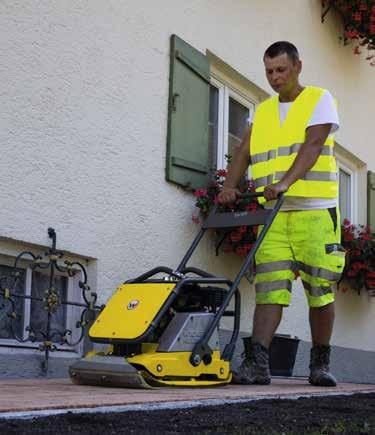 Utnyttja vårt omfattande sortiment av stampar och vibratorplattor för trädgårds-