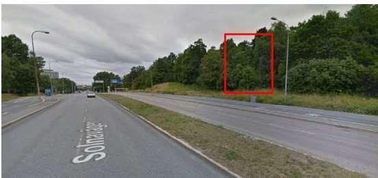 hänvisade till övergångsstället placerade vid korsningen mellan Solnavägen och Sundbybergsvägen för att nå den nya stationsentrén.