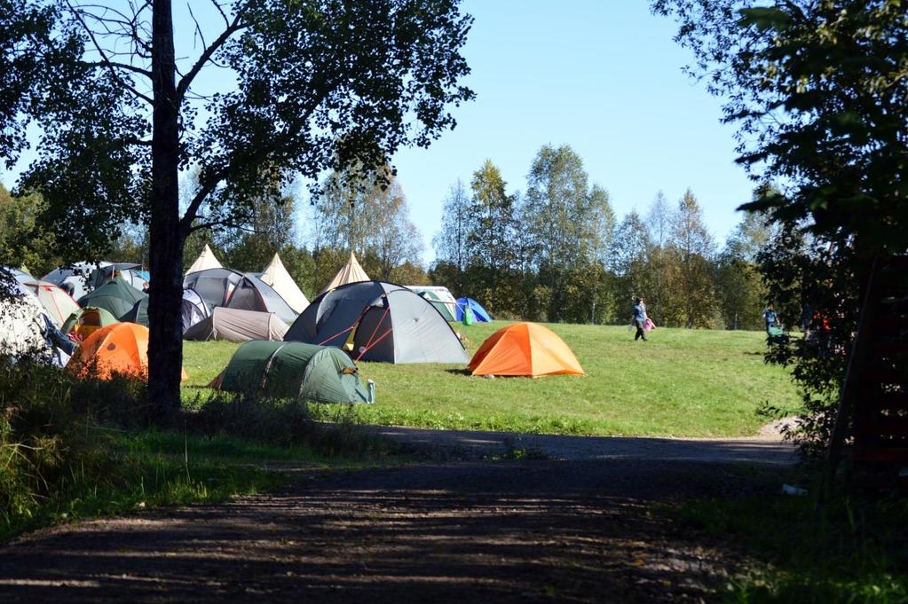 Boende Tält på ängarna är masslogi Du som valt att bo i tält under förbundsmötet kommer anvisas en plats på Ransbergs lägerängar. Ta med eget tält, det finns ingen masslogi under helgen.