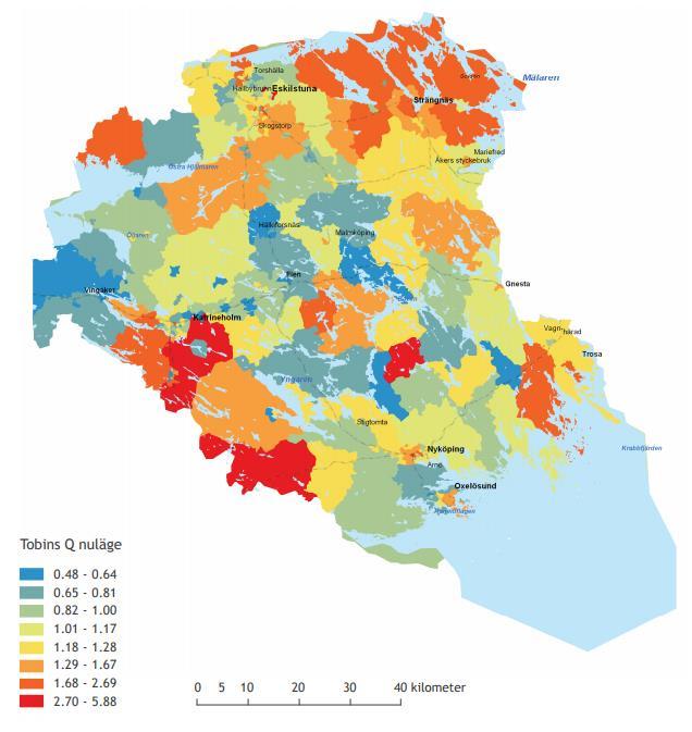 Figur 33. Beräknat Tobins Q per trafikzon (SAMSområden) 2010 2011 och samband med funktionella stråk. (Tillgänglighet och Tobins Q i Sörmland, 2013) I Figur 33 redovisas Tobins Q per trafikzon.