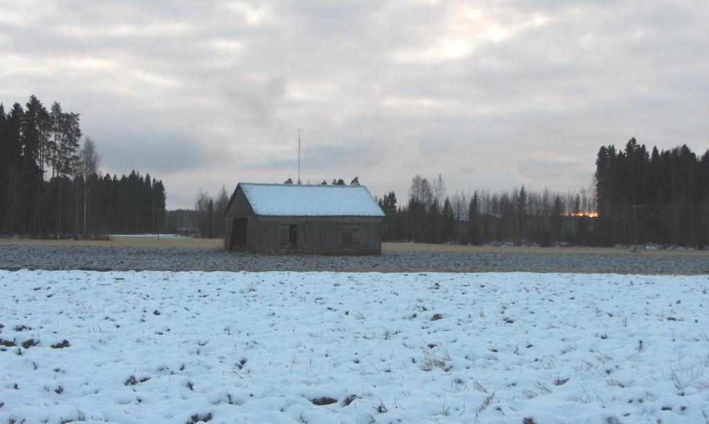 S i d a 16 Bild 19. Vy över det öppna landskapet i planområdets norra del. Bild 20.