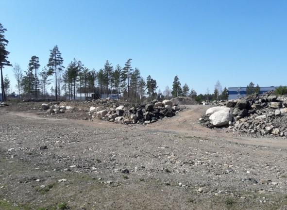 Den befintliga industritomten för Höglands Logistik på fastigheten Lagret 4 är i huvudsak hårdgjord.