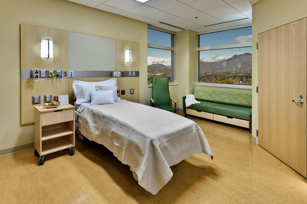 INTERNATIONELL UTBLICK Central Washington Hospital - Patient Tower, Wenatchee, Washington, USA Design: HDR Completion: 2012 Patient Rooms: 174 Standing tall in the shadows of the Cascade Mountain