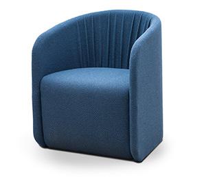 I-chair gör Sitthöjd: 41 cm ygåtgång: 1,5 lpm sig bra på bl.a. hotell, i samtalsrum eller Sittdjup: 47 cm Läderåtgång: 1,8 m² i lounger.