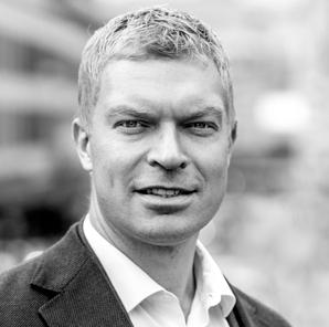 Styrelse FREDRIK SJÖVALL, FÖDD 1980 Styrelseordförande sedan 2015. Tillförordnad vd i HemCheck från november 2014 till oktober 2015.