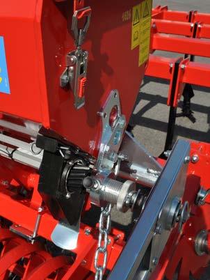 Utsädesmängden ställas enkelt in med en spak för grovinställning och en ratt för fininställningen. För sådd av vallblandningar kan DRILLBOX som tillval utrustas med omrörare (standard på MECHANICBOX).