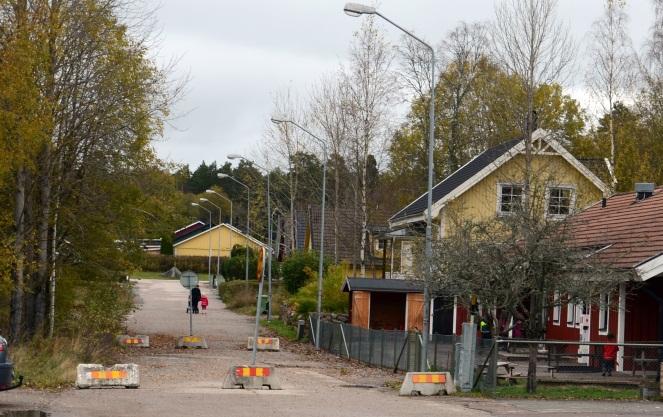 Trafiksäkerhet Genomfart för biltrafik på Björnstugevägen är inte tillåten vid förskolan.