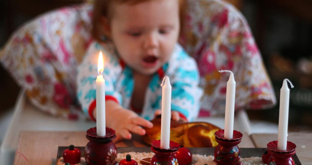 Kontakta oss Gudstjänster i advents- och juletid Buråskyrkan 2/12, första advent Högmässa kl 10 9/12, 16/12 och 23/12 Högmässa kl 10 Julafton Samling runt krubban, julspel kl 11 Julnattsmässa kl 23