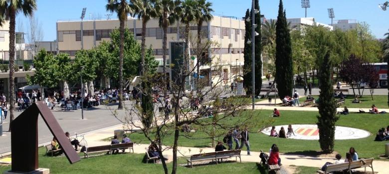 Universitetet och campus Universitat Politecnica de Valencia, UPV, är stort och har de flesta inriktningar. Campus håller hus för alla fakulteter och är jättefint.