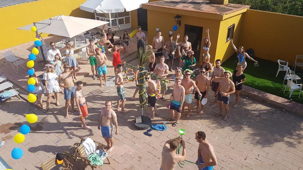 Hyrde ett hus med pool och