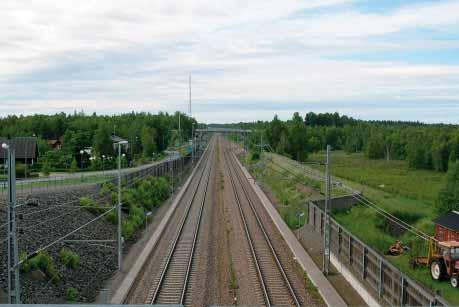 Konsekvensen av nollalternativet är att kapacitetsbristen på sträckan består och att vissa godståg även fortsättningsvis måste ledas om till andra järnvägssträckor.