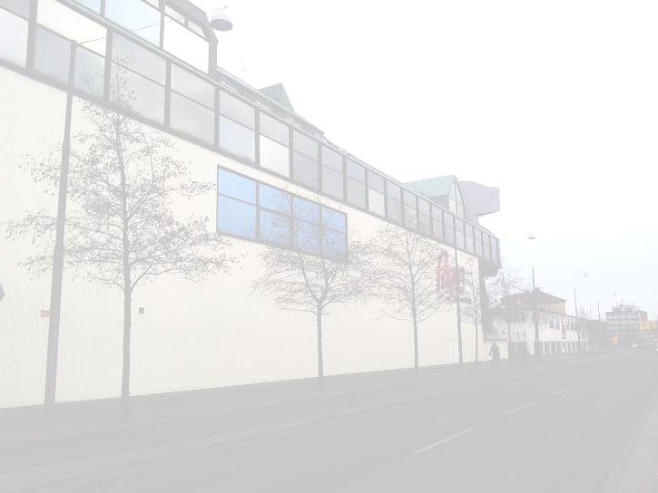 Fakulteten för landskapsarkitektur, trädgårdsoch växtproduktionsvetenskap Markbeläggningars genomsläpplighet och dess betydelse för stadsträds tillväxt och status En studie av