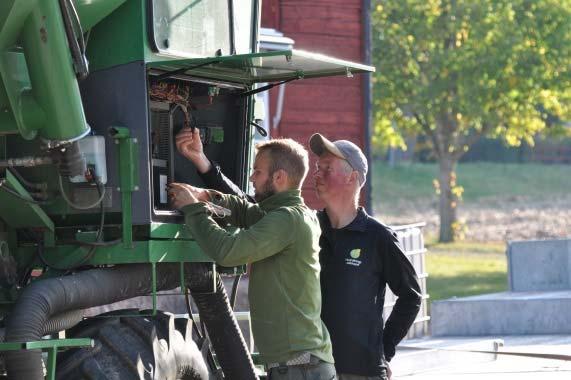 Johansson SJV, Växtskyddscentralen, Skara 14:20 Såtid, utsädesmängd och sorttyp i höstvete Jannie Hagman SLU, Uppsala Ann-Charlotte Wallenhammar Hushållningssällskapet, Örebro 15:00 Kaffe 15:30