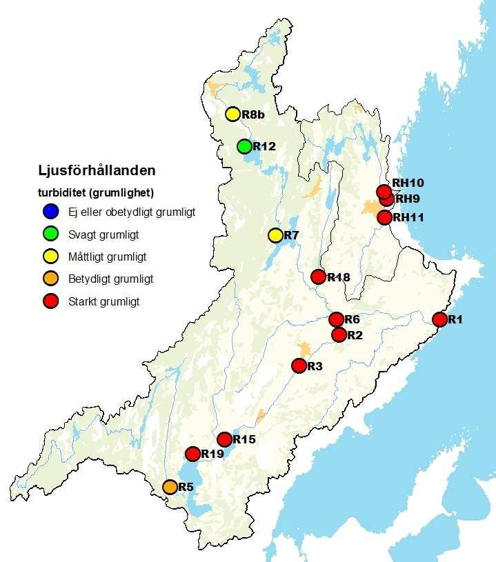 Dalbergsån och Holmsån 215 Resultat Karta 7. Turbiditet i Dalbergsån och Holmsåns avrinningsområden år 215. Bedömning enligt Naturvårdsverkets bedömningsgrunder (Rapport 4913). Lantmäteriet.