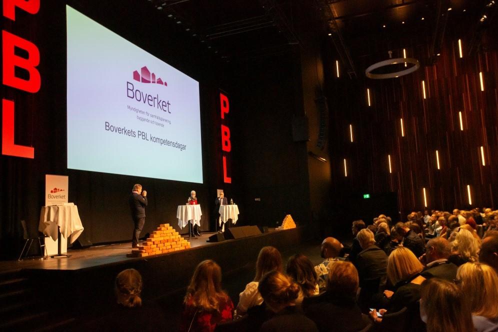 30 Uppdrag att genomföra kompetensinsatser kring plan- och bygglagen Stärka PBL-nätverk Arbetet med att vidareutveckla och stärka PBL-nätverk har bedrivits på flera olika sätt under året.