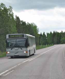 Förbättringsalternativet ger i jämförelse med nollalternativet en marginellt negativ påverkan på både regionala resorna och näringslivets transporter då hastigheten sänks något.