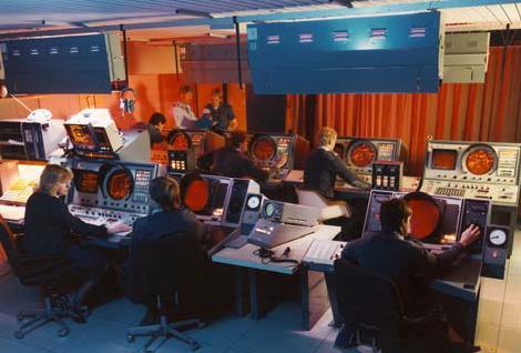 Op-rum NAEGIS (1983) 1985 tillfördes ESK500, som är en sammanslagning av SOC (Sector Operational Center) och CRC (Control Reporting Center).