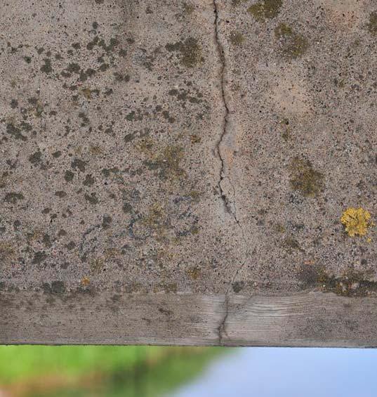 5 mm and it was concluded that the reason for cracking was constraint forces due to thermal changes.