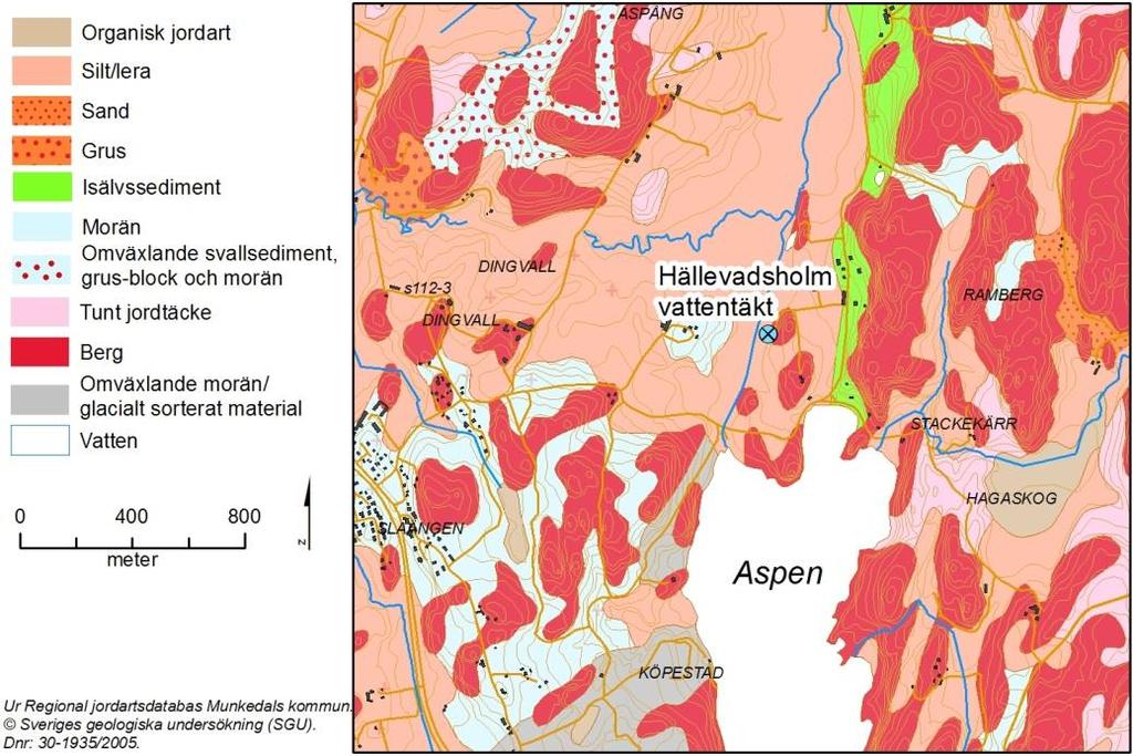 3.2 Geologi Den geologiska dokumentation som finns för området kring Hällevadsholm vattentäkt är SGU:s regionala jordartskarta i skala 1:250 000, se Figur 6.