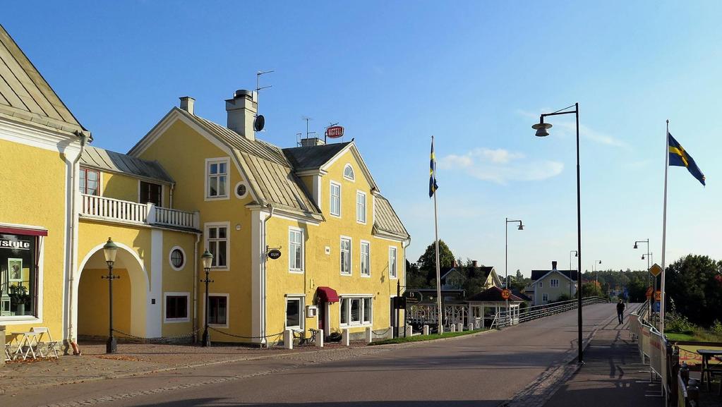 Framme vid första övernattningsstället, Borensbergs gästgivaregård.