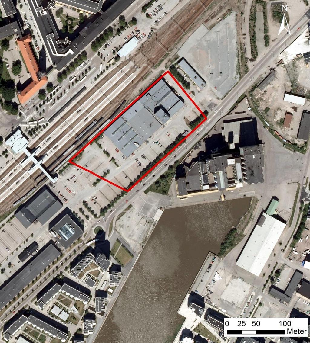 3 Områdesbeskrivning 3.1 Före exploatering Planområdet ligger söder om järnvägsspåren invid Västerås nuvarande resecentrum.