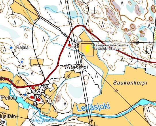 Intill kraftledningen i Keskukylä finns det hus som ska