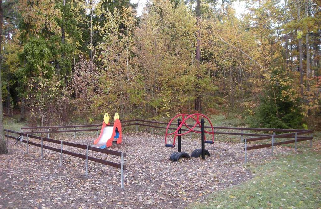 befintliga vegetationen som delvis kan sparas nära inpå bebyggelsen.