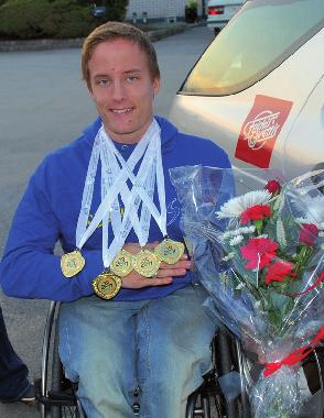 Ny stol lagom till JV Niklas Almers körde JVtävlingen med en ny tävlingscykel. Jag fick den nya stolen veckan innan jag åkte. Provkörde den ganska mycket och det kändes bra.